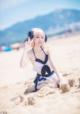 公交车揉捏大乳呻吟喘娇在线观看
