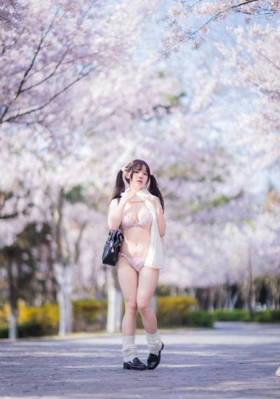 年轻的小姨子在线看