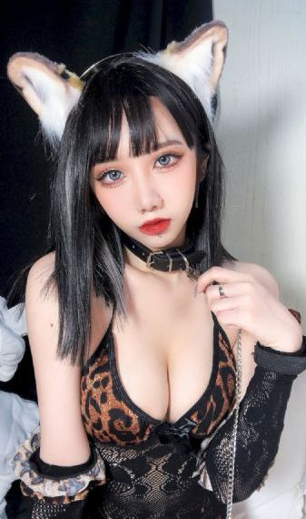 日韩美女乱淫aaa高清视频